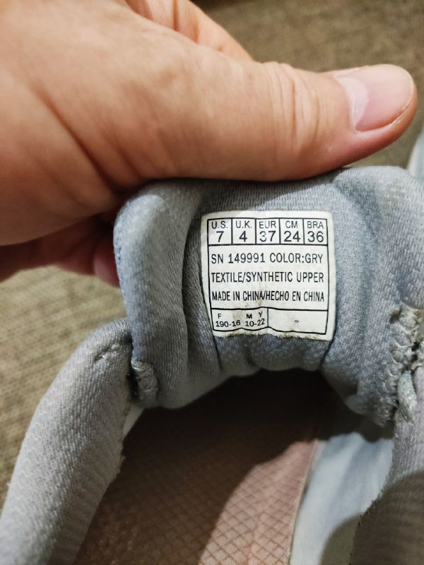 Кроссовки sketchers 37 размера 3