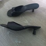 Женские сандалии на каблуке 3
