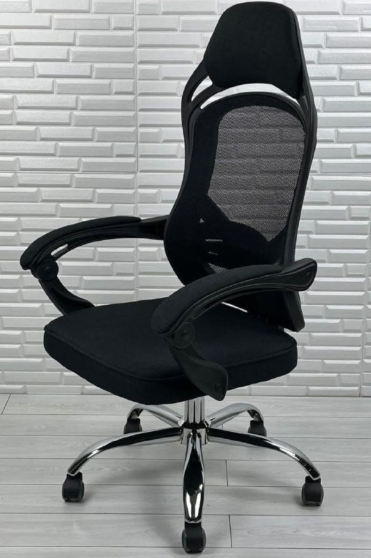 Офисное компьютерное кресло руководителя