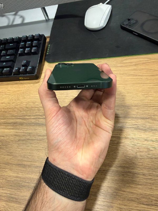 Айфон 13 128Gb 4