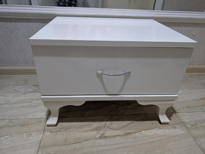 Барный стул, тумбочка 4