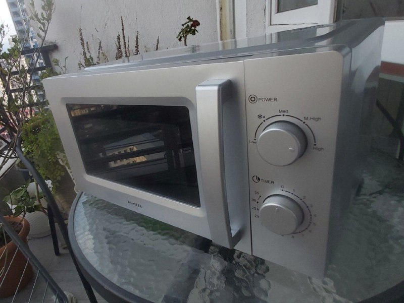 Микроволновая печь Kumtel HM-07 700W 20L