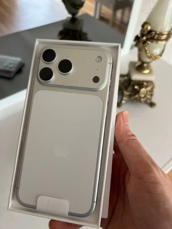 iPhone 17 Pro Max 256GB 1