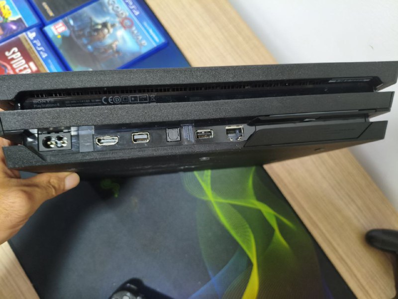 PlayStation 4 Pro, два джойстика, 4 игры 3
