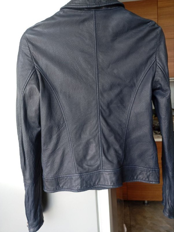 Женская кожаная куртка Massimo Dutti размер М (XS) после химчистки 2