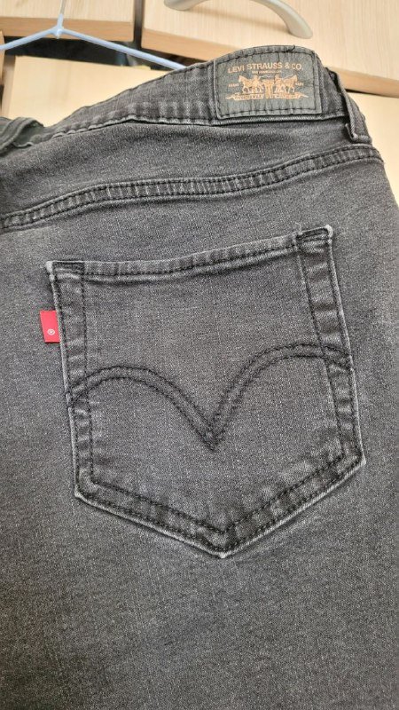 Мужские джинсы темно серые скини стрейч Levi's 4