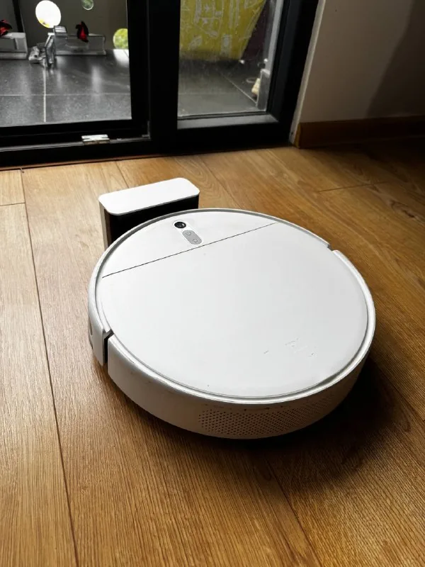 Робот-пылесос Xiaomi Mi Robot Vacuum-Mop 2 Lite 1