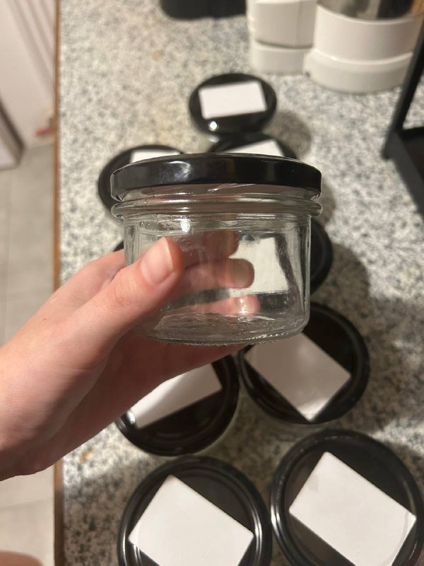 10 банок с крышками 235мл