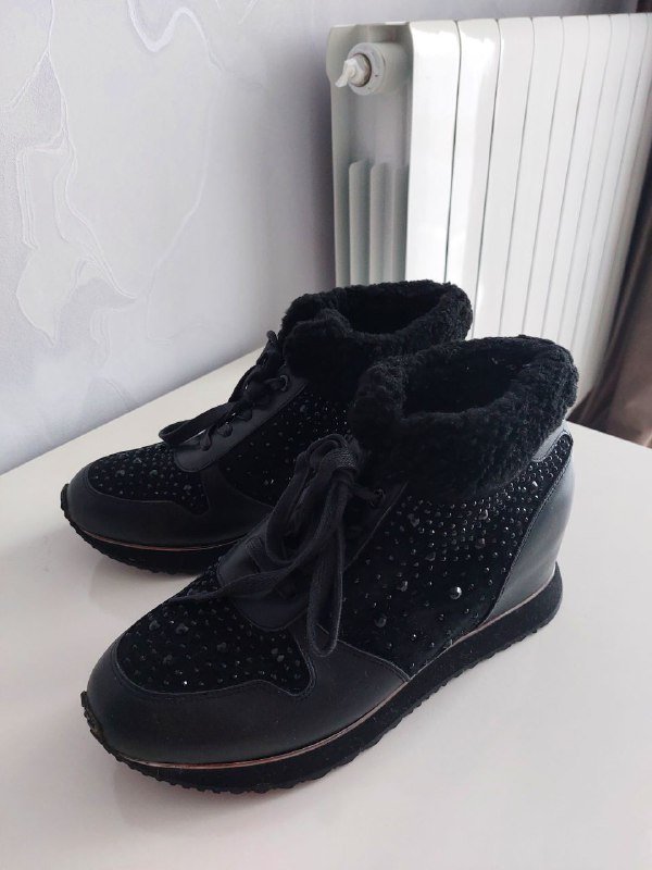 Новая кожаная сумочка