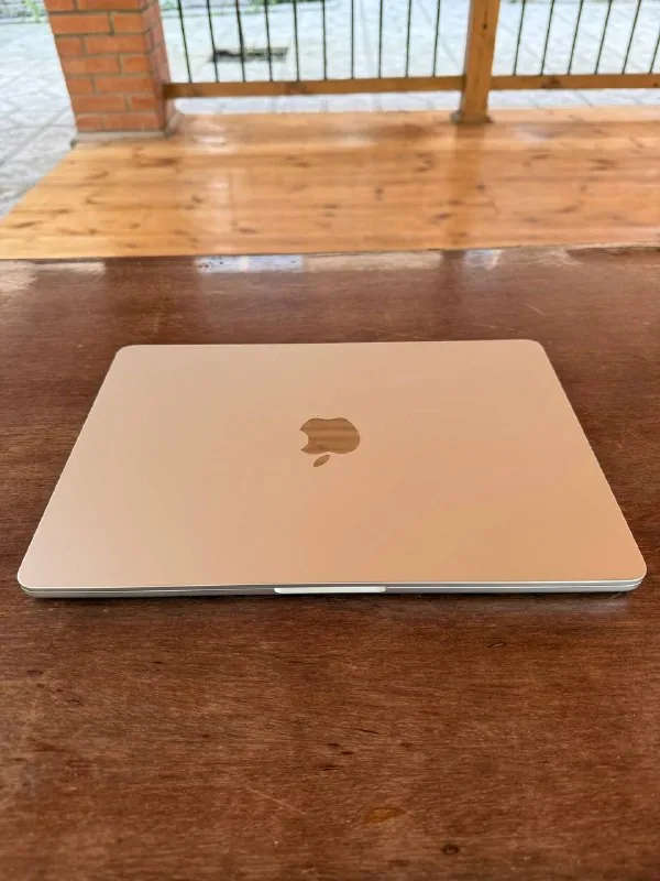 MacBook Air M2 1