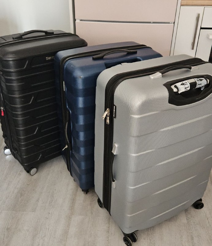 Чемоданы Samsonite большие, разных цветов