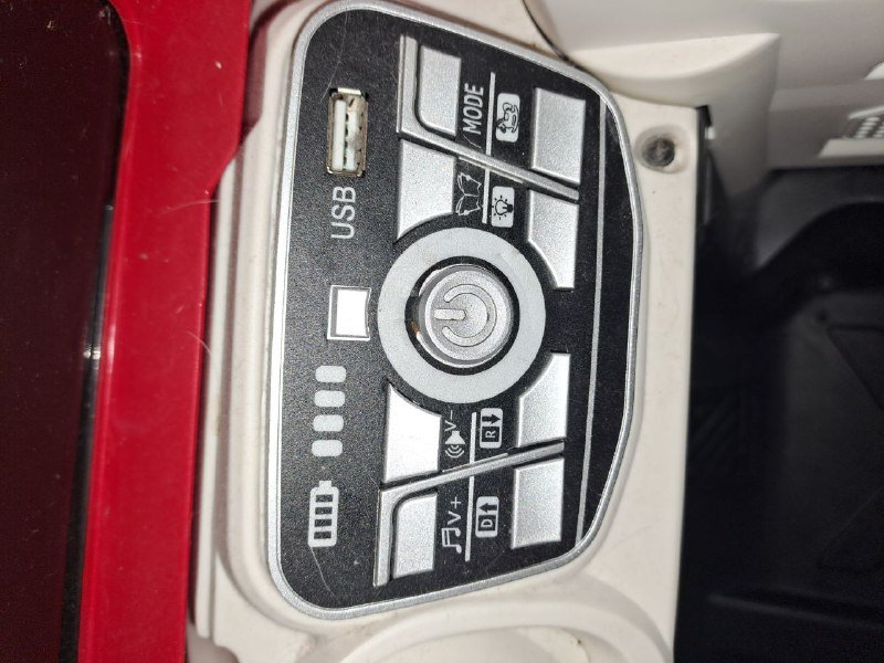 Детская машина электромобиль красная с пультом 6