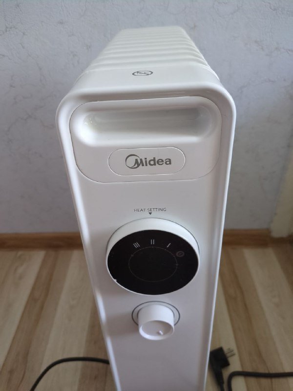 Масляный обогреватель Midea