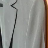 Серый пиджак Uniqlo 3