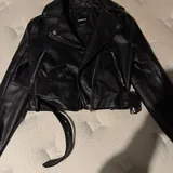 Куртка кожаная Bershka 1