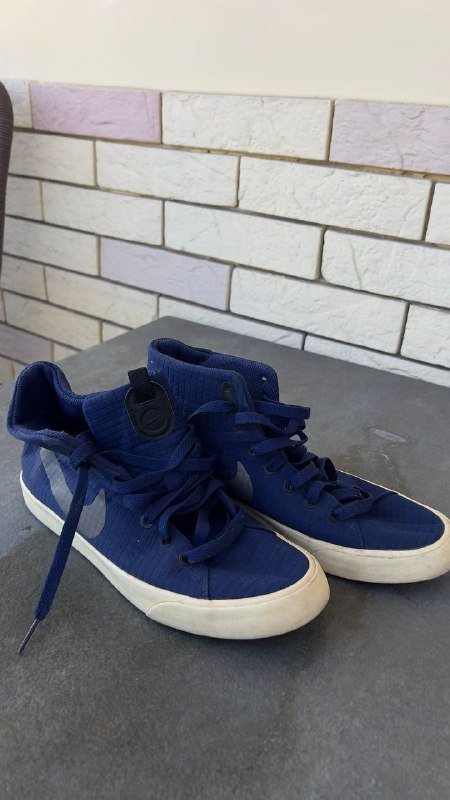 Оригинальная мужская обувь размер 38 EURO