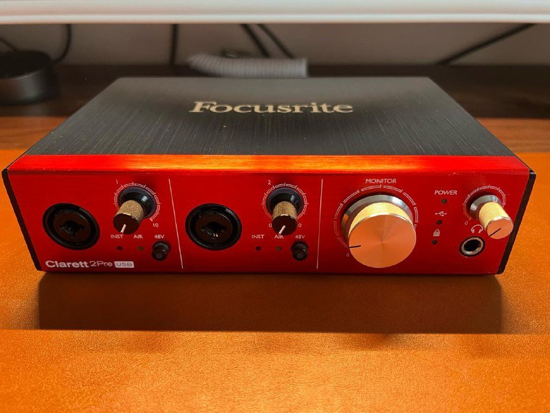 Focusrite Clarett 2Pre USB аудиоинтерфейс