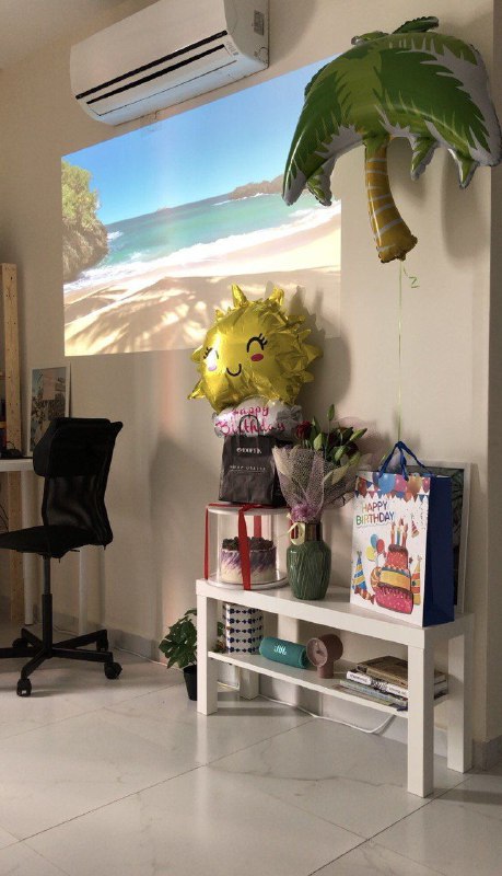 Планшет Lenovo Yoga Tab 3 Pro со встроенным проектором 2