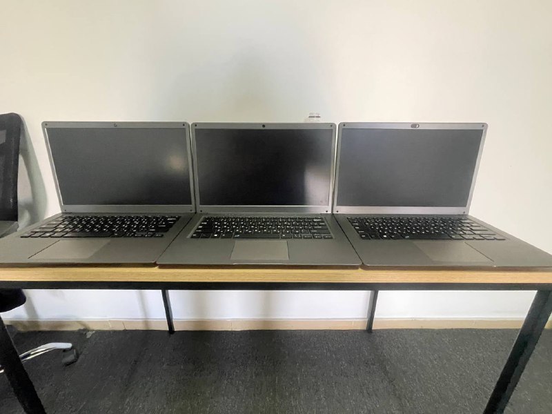 Ноутбуки Azertu RB-1451 три штуки 3