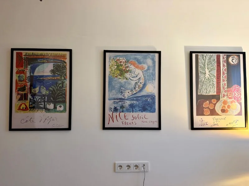 Три постера Picasso, Chagall и Matisse в чёрных рамах