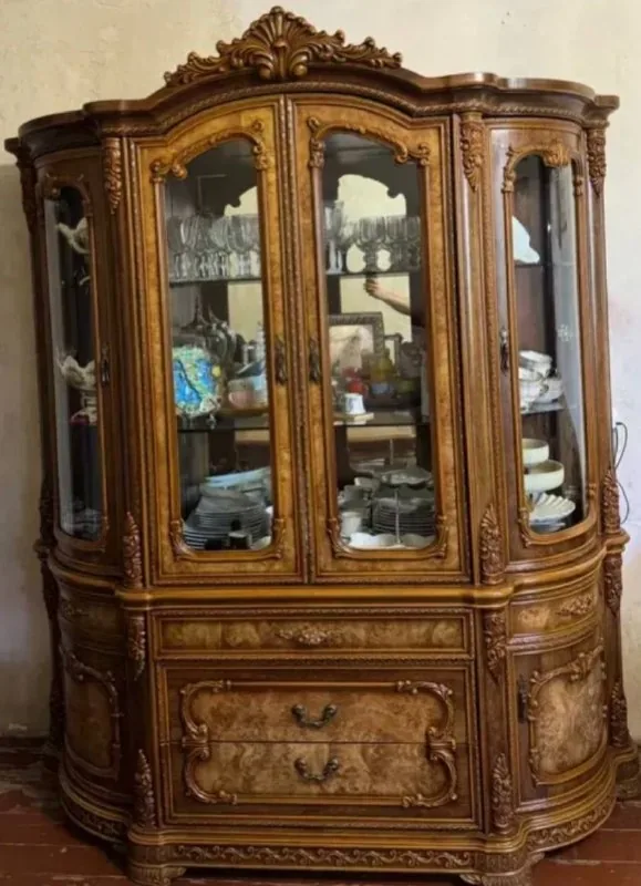 Փայտե ցուցափեղկ