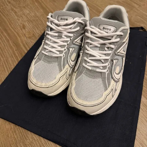 Dior B30