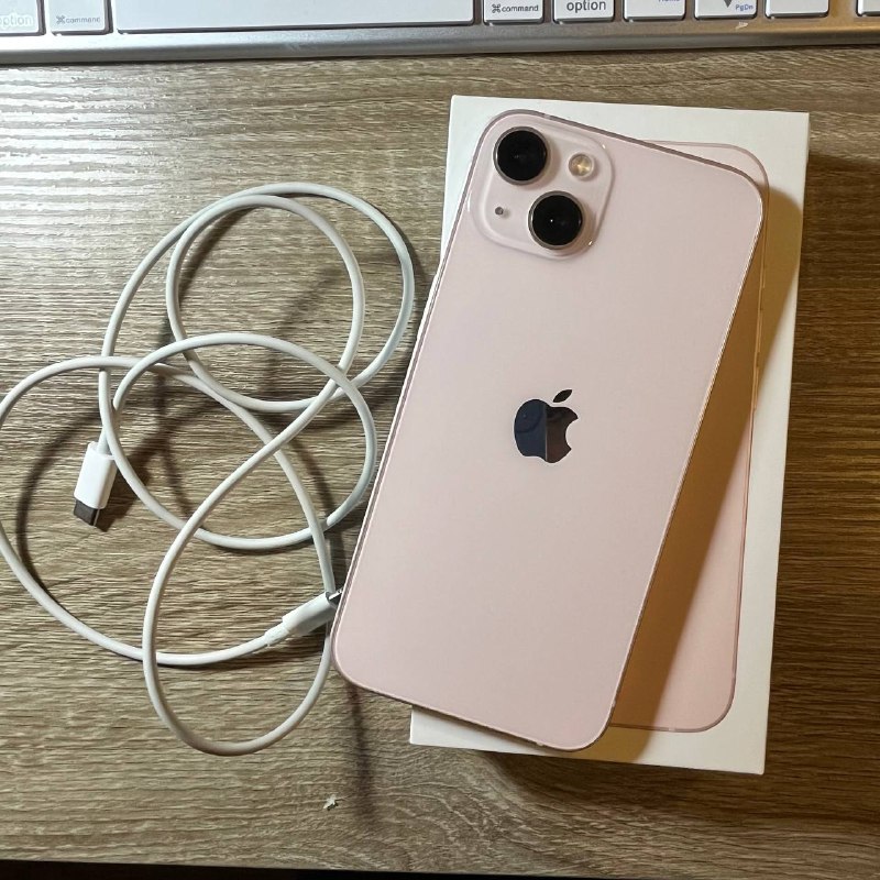 iPhone 13 128 gb розовый
