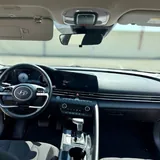 Hyundai Elantra SEL 8