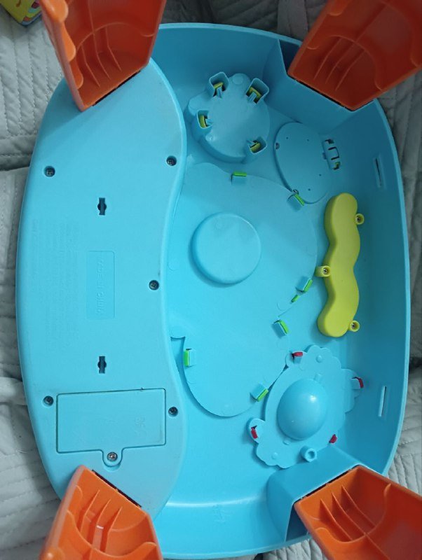 Развивающий музыкальный столик для малышей 2