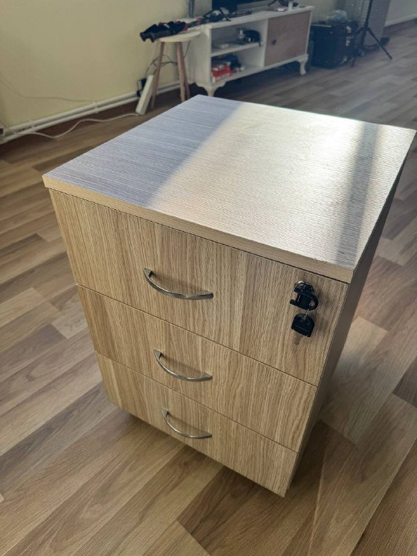 Тумба, полка, рабочее кресло, рейл