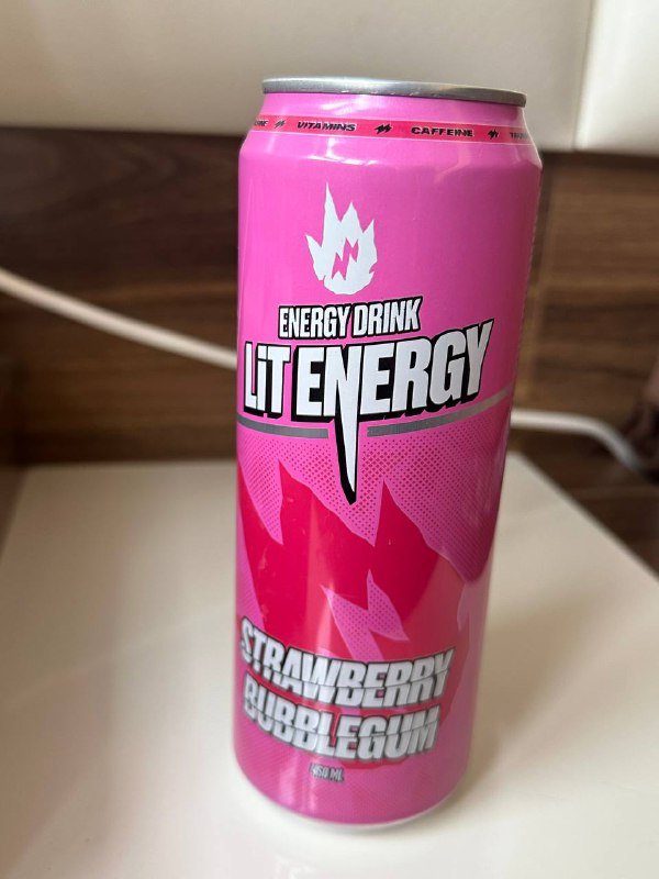 Энергетический напиток Lit Energy клубника-жевачка 1