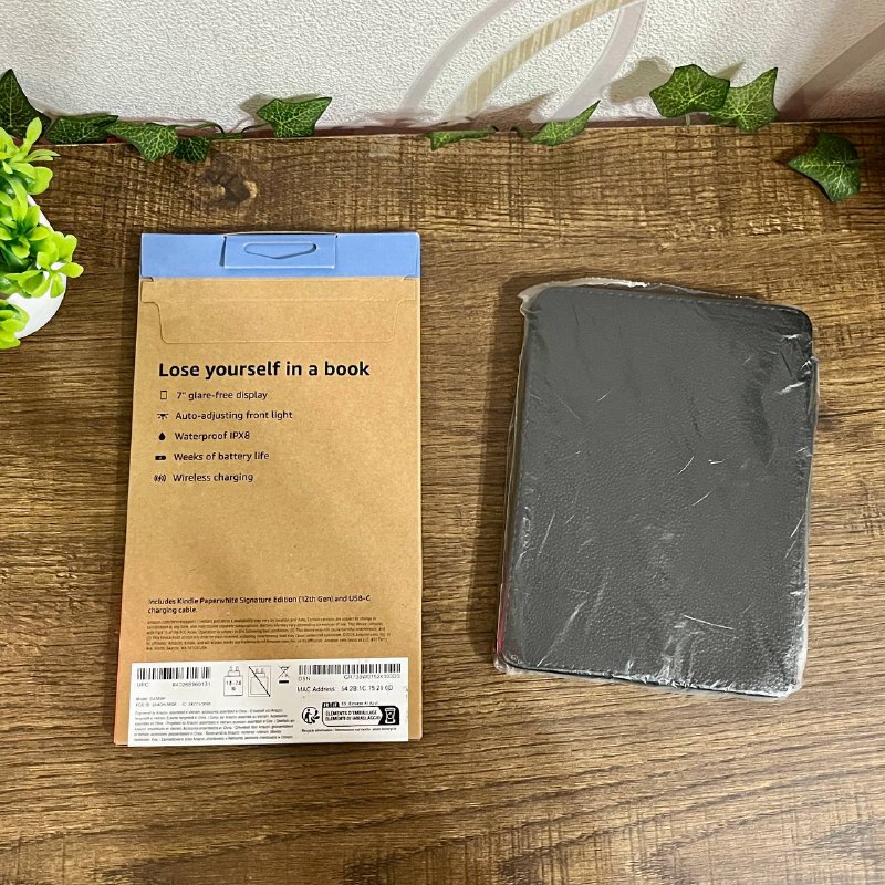 Amazon Kindle Paperwhite Signature Edition 32GB, чехол 1