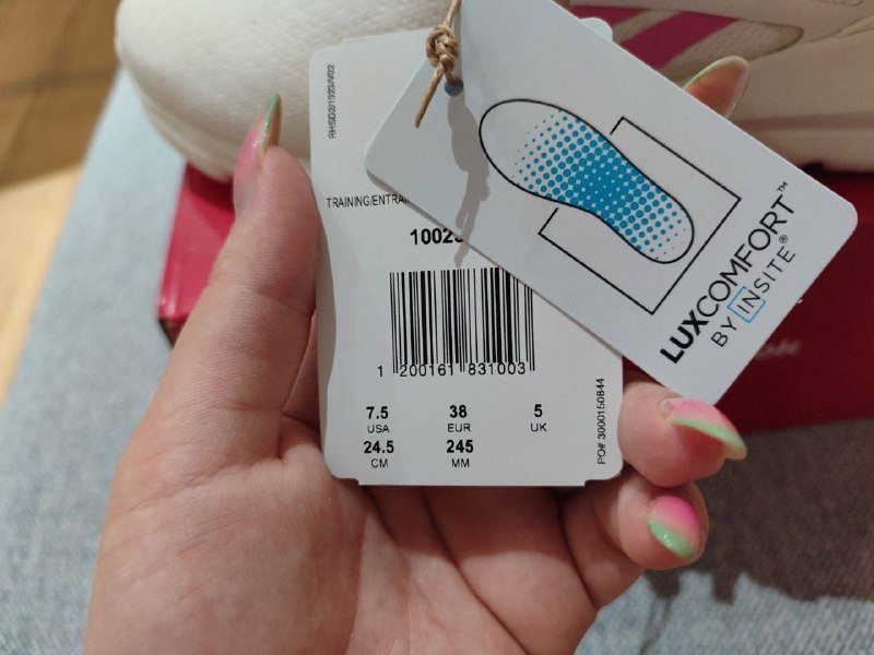 Новые кроссовки Reebok размер 38 евро