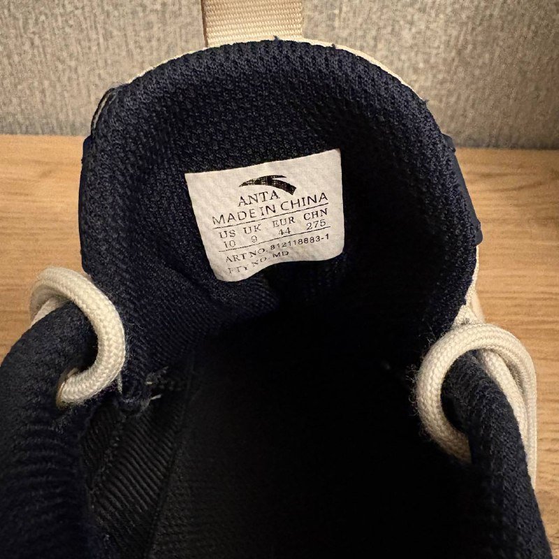 кроссовки 44 размер 3