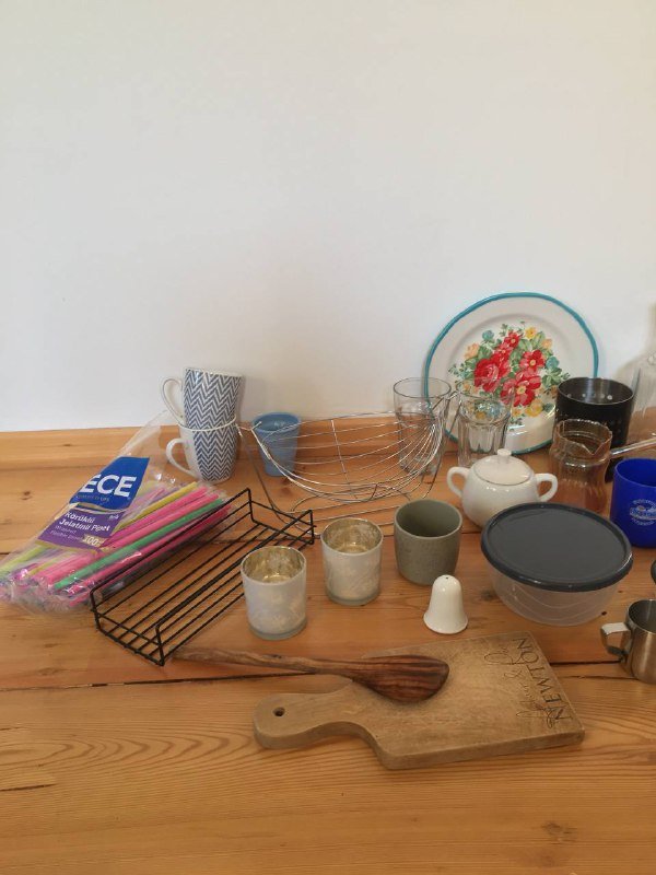 Кухонная утварь пластиковая, металлическая, чашки, подставки, турка, фильтр для воды