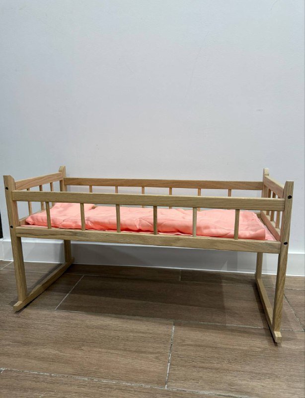 Кукла reborn, кроватка, комплект одежды и постельного 1