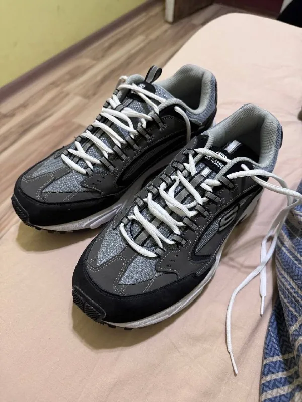 Мужские кроссовки Skechers 44 размера 1