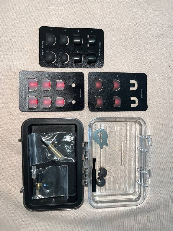 Проф наушники FiiO FD3 с комплектующими 2