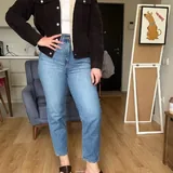Джинсы Uniqlo, куртка Levi Strauss 3