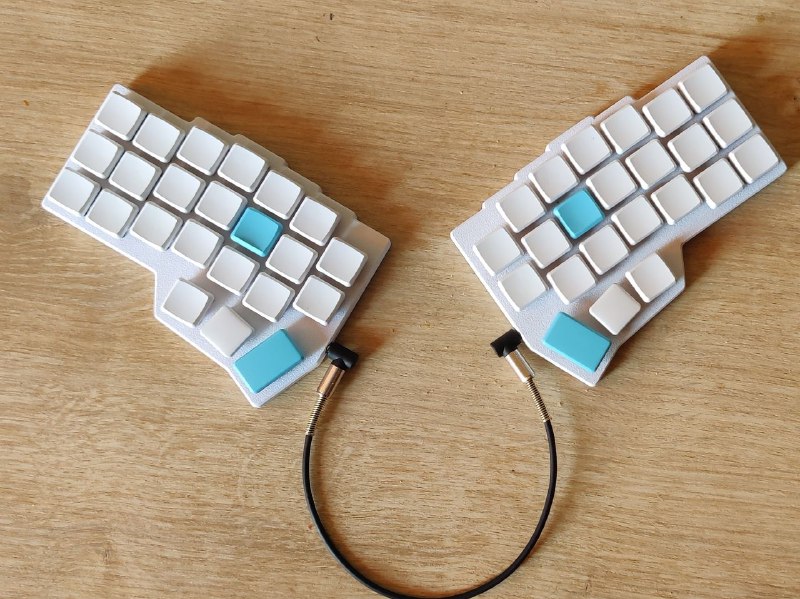 Сплит клавиатура Corne с RGB подсветкой и Kailh Choc