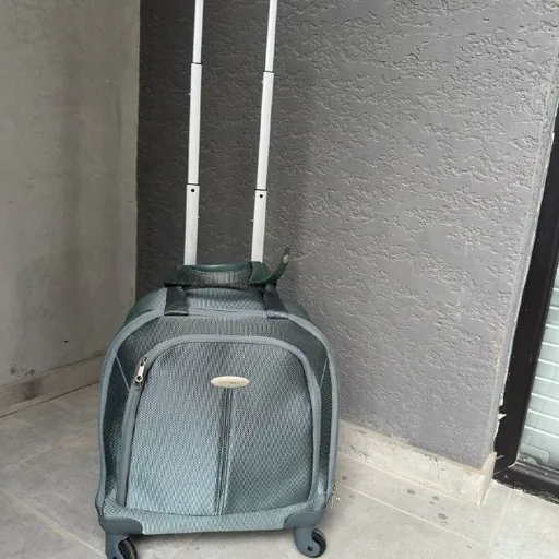 Чемодан Samsonite для ручной клади
