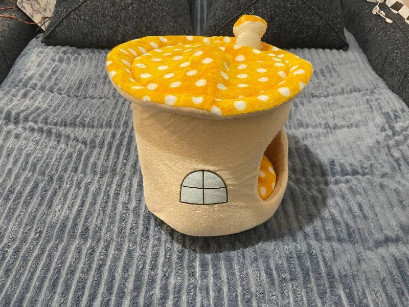 Домик для котика или маленькой собачки