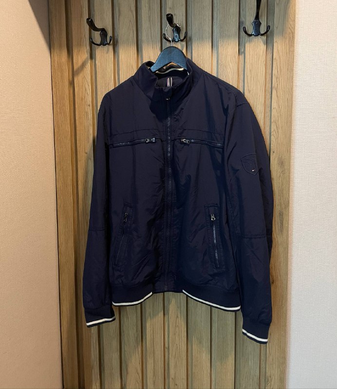 Tommy Hilfiger Jacket 2