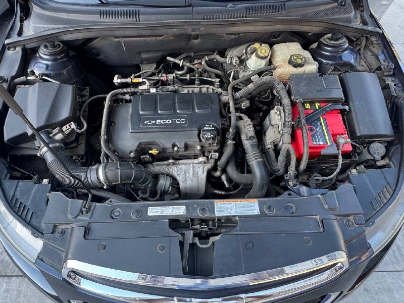 Chevrolet Cruze 2015 бензин механика 8