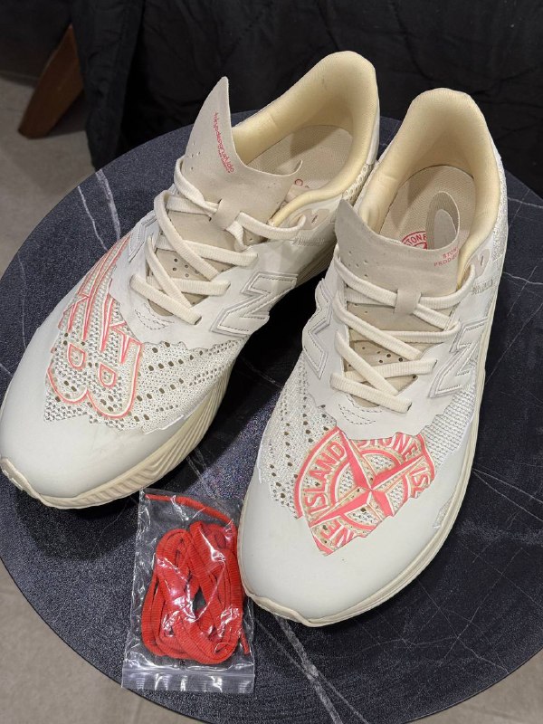 Очки, кошелек, косметички, мужские кроссовки 4