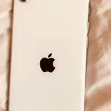 iPhone SE 2020, HONOR X8b, электробритва Philips 5000 2