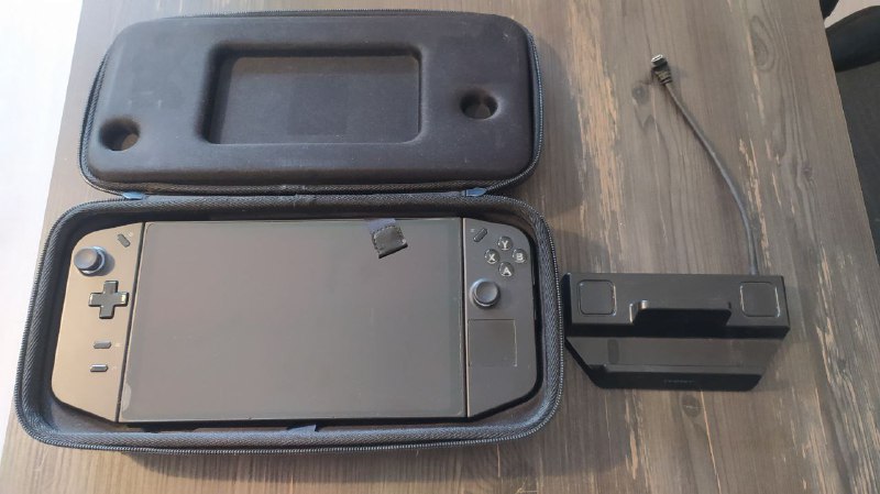 Приставка Lenovo Legion Go, 1TB SSD, 512GB SD карта 3