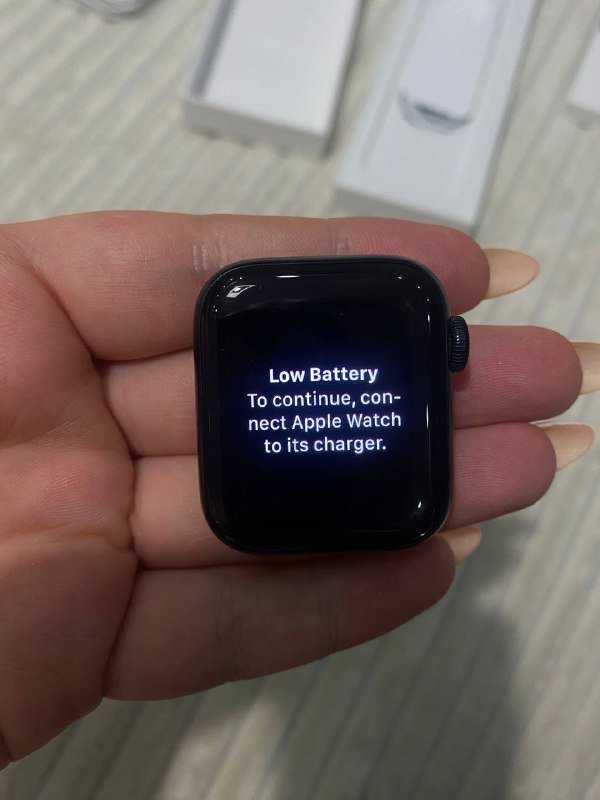 Apple Watch SE 2 40mm черный, два ремешка 2