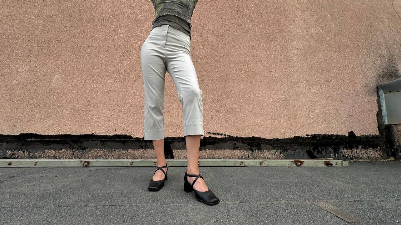 Breeches, leather shoes