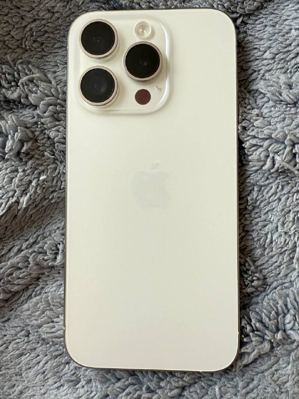 iPhone 15 Pro 128GB с набором чехлов и стекол 2